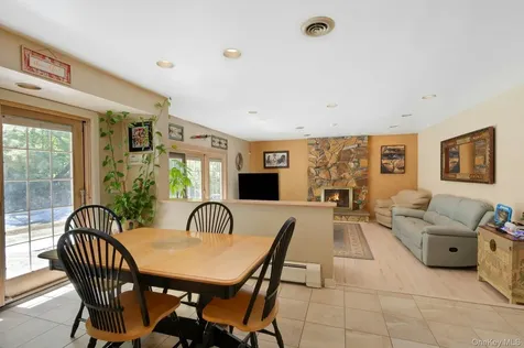 4 Spencer Court Orangeburg NY 10962