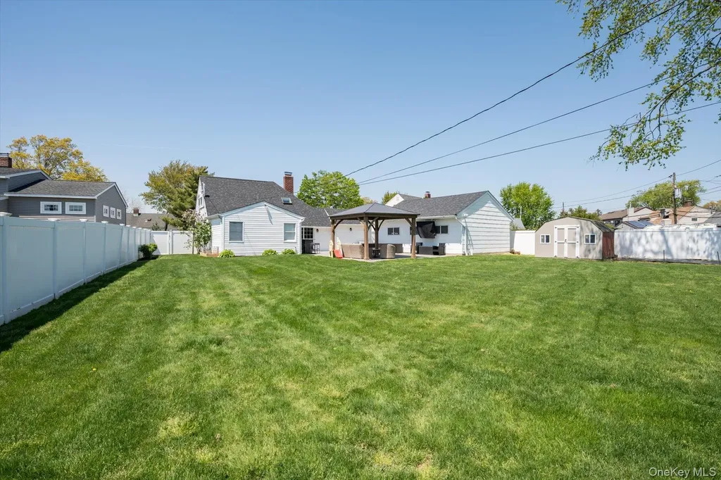 41 Disc Lane Wantagh NY 11793