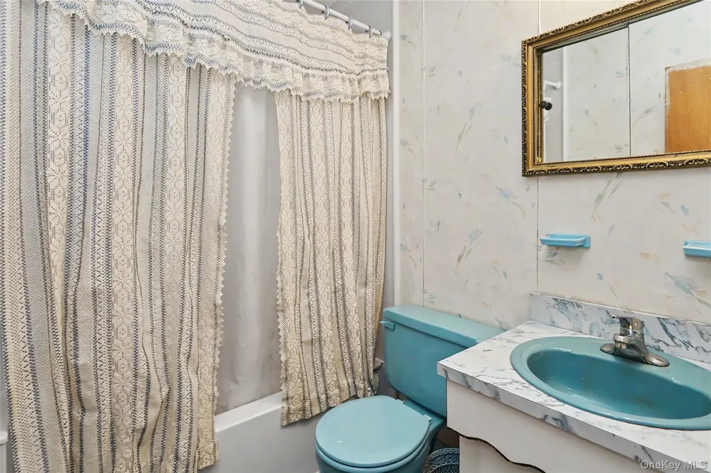 2410 Farmers Avenue Bellmore NY 11710