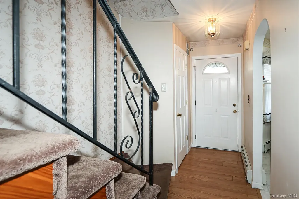 2410 Farmers Avenue Bellmore NY 11710