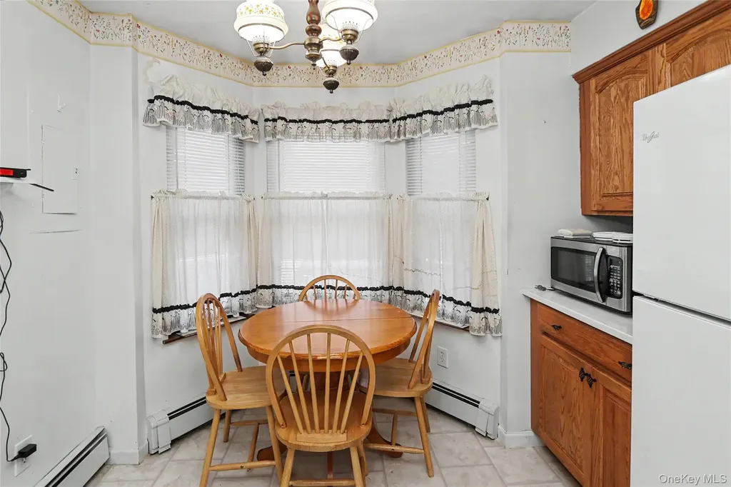 2410 Farmers Avenue Bellmore NY 11710
