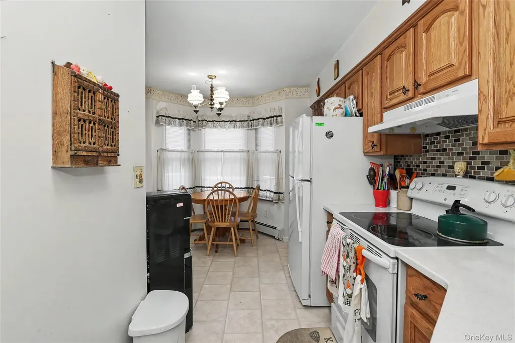 2410 Farmers Avenue Bellmore NY 11710