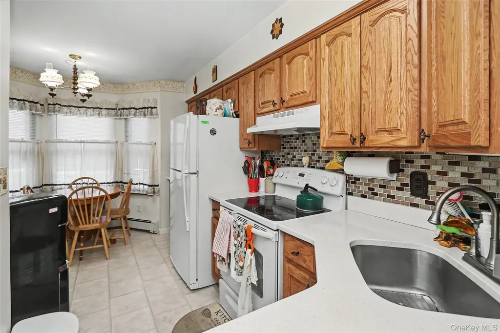 2410 Farmers Avenue Bellmore NY 11710