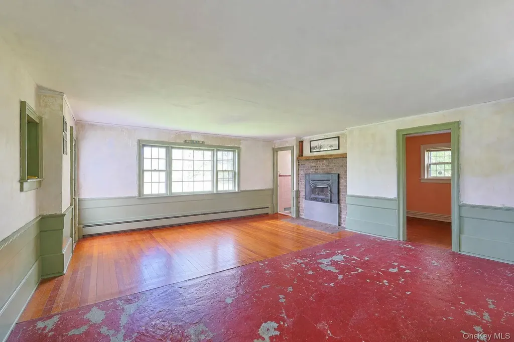 82 Lower Road Westtown NY 10998