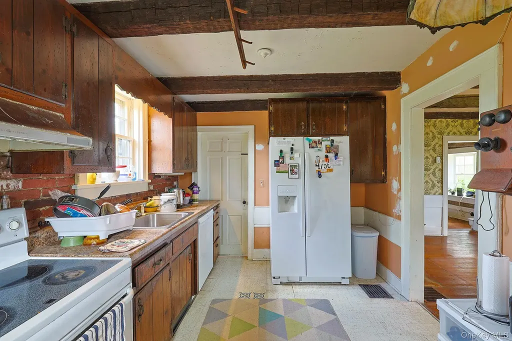 82 Lower Road Westtown NY 10998