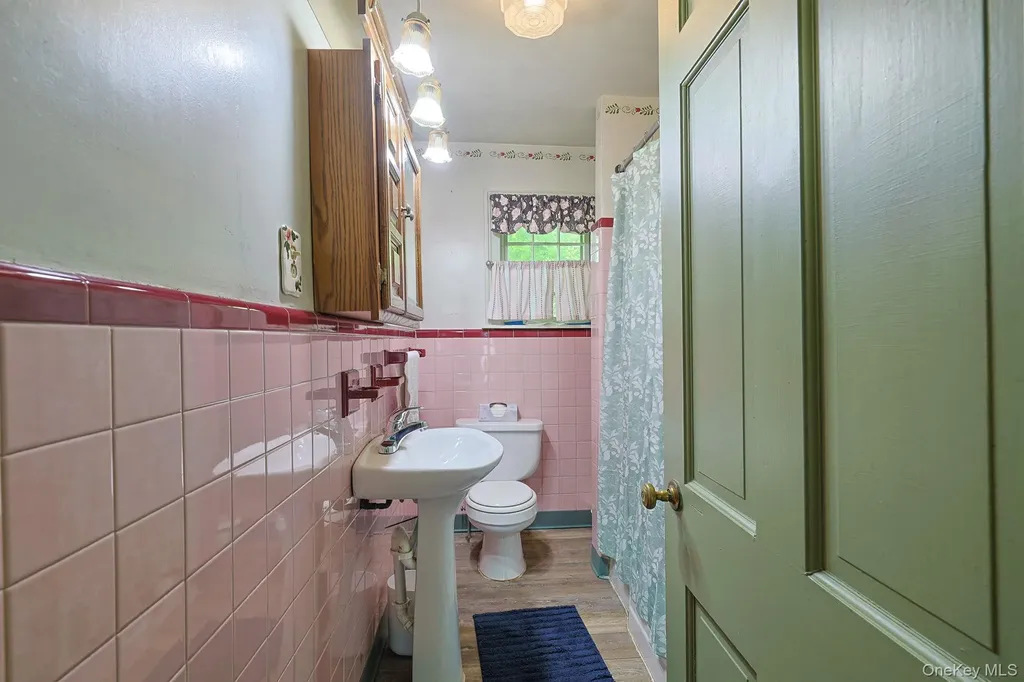 82 Lower Road Westtown NY 10998