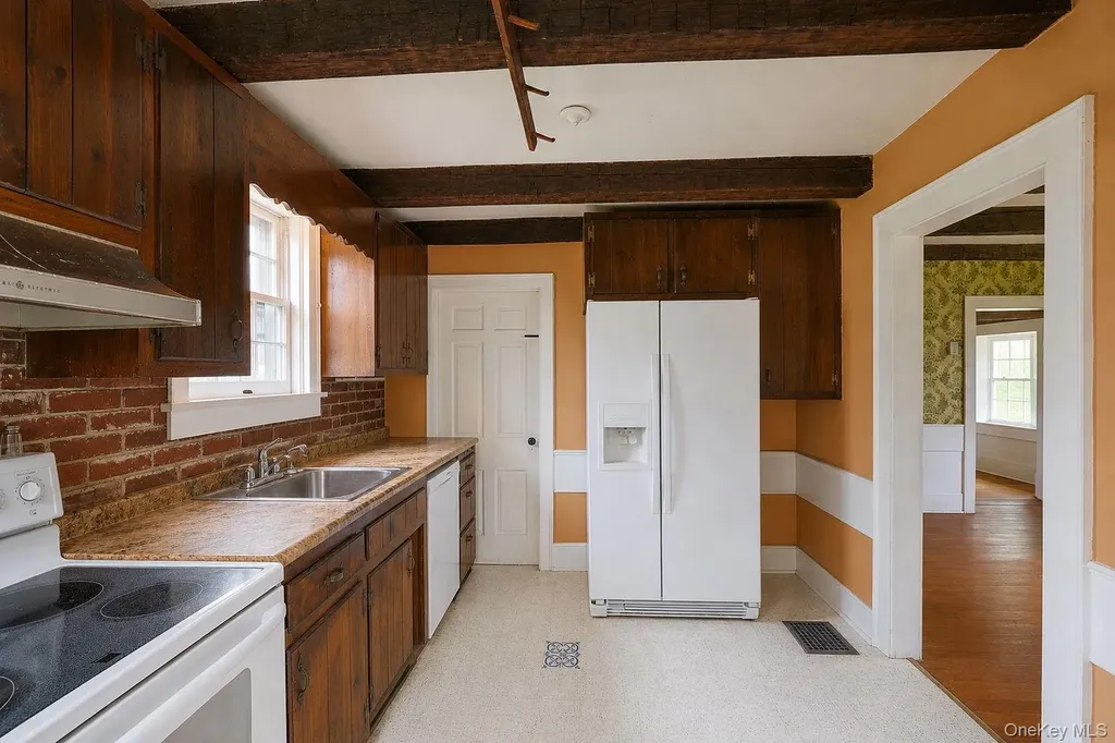 82 Lower Road Westtown NY 10998