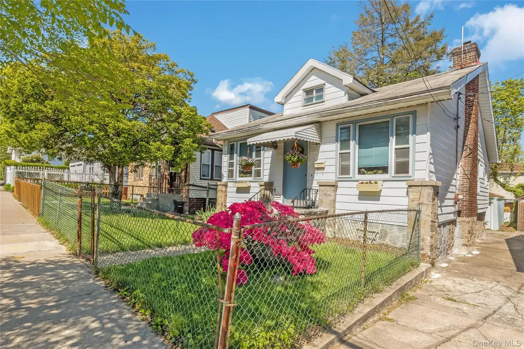 4522 Wilder Avenue Bronx NY 10466