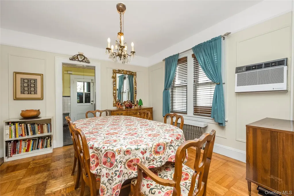 4522 Wilder Avenue Bronx NY 10466