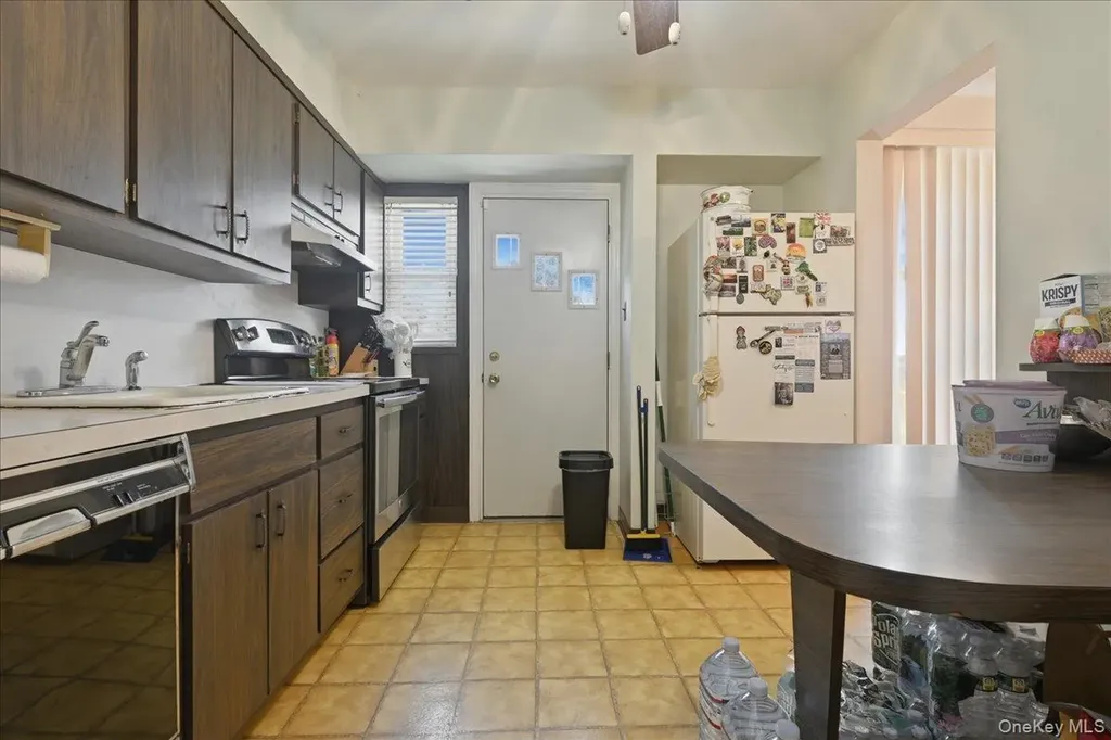 58 Lyon Street Valley Stream NY 11580