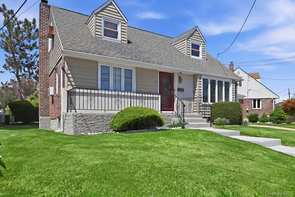 58 Lyon Street Valley Stream NY 11580