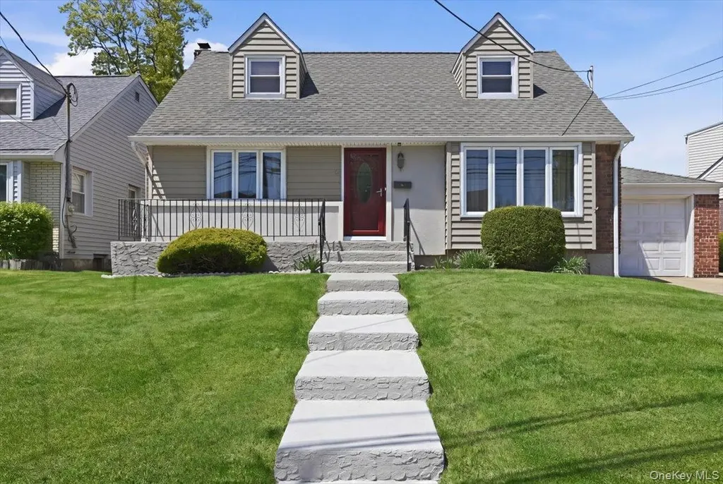 58 Lyon Street Valley Stream NY 11580