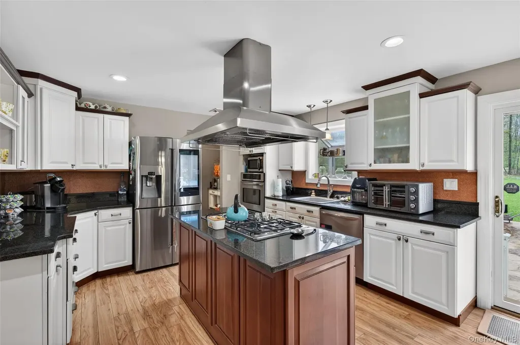 31 Roe Road Bloomingburg NY 12721