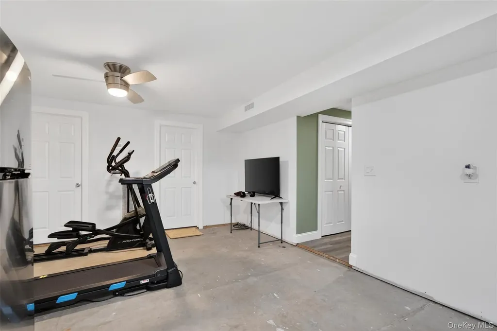 31 Roe Road Bloomingburg NY 12721