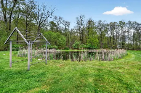 31 Roe Road Bloomingburg NY 12721