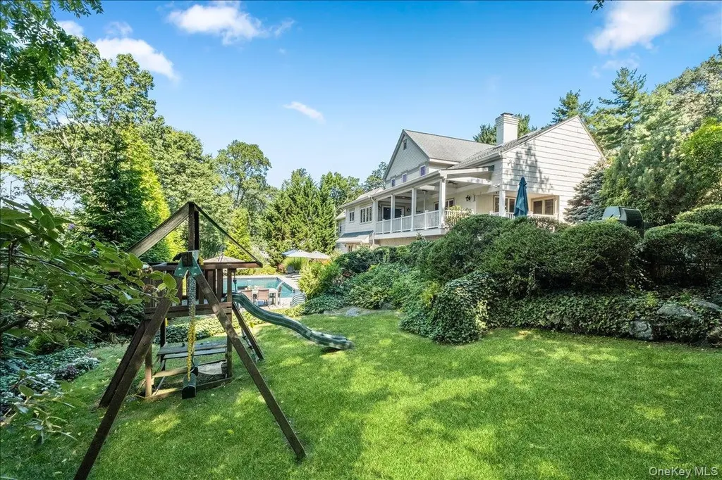 80 High Point Road Scarsdale NY 10583