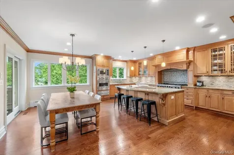 80 High Point Road Scarsdale NY 10583