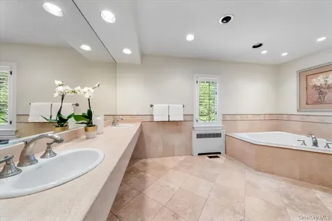 80 High Point Road Scarsdale NY 10583