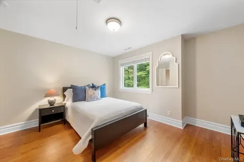 80 High Point Road Scarsdale NY 10583