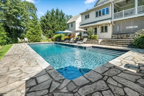 80 High Point Road Scarsdale NY 10583