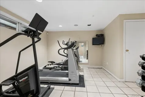 80 High Point Road Scarsdale NY 10583
