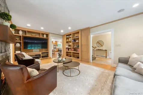 80 High Point Road Scarsdale NY 10583