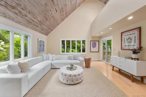 80 High Point Road Scarsdale NY 10583