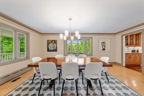 80 High Point Road Scarsdale NY 10583
