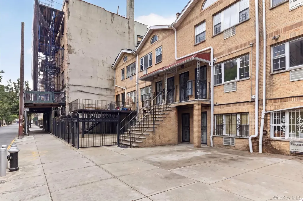 315 E 163rd Street Bronx NY 10451