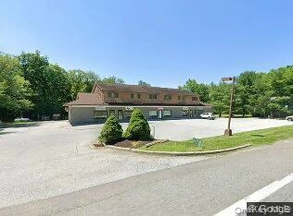 1229 Route 9g Hyde Park NY 12538
