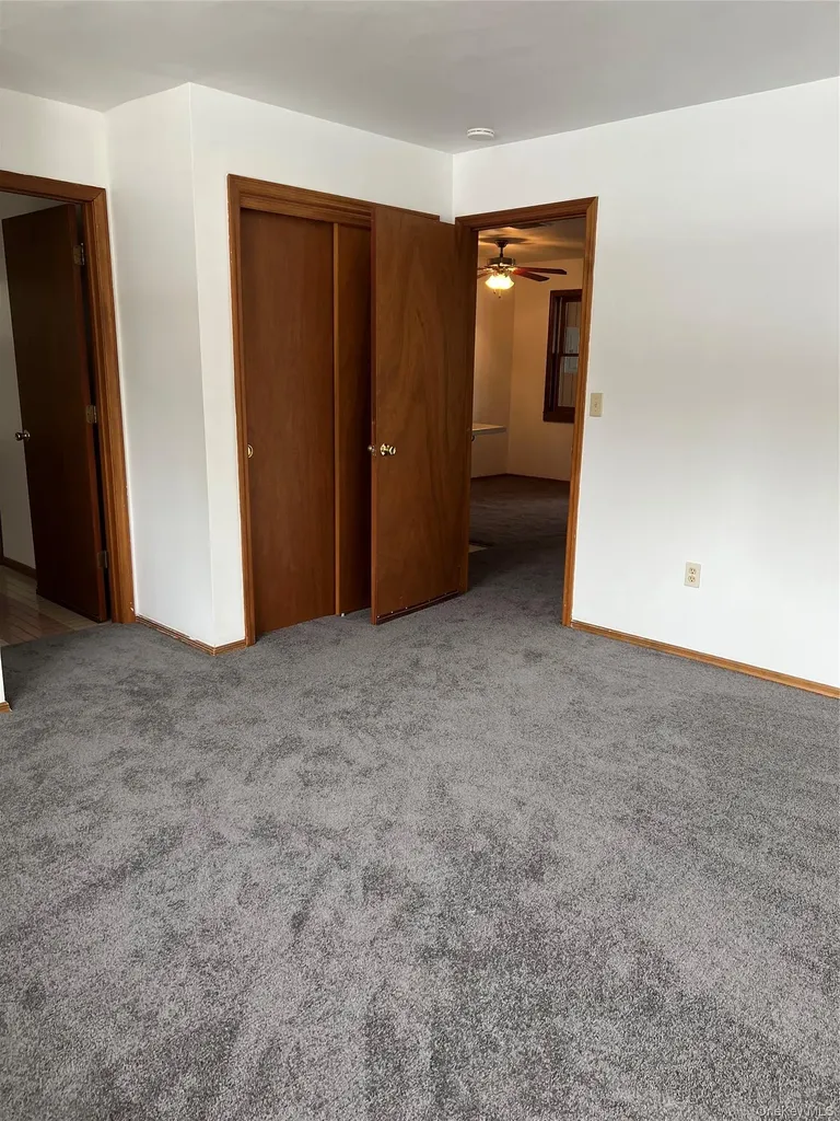 1229 Route 9g Hyde Park NY 12538