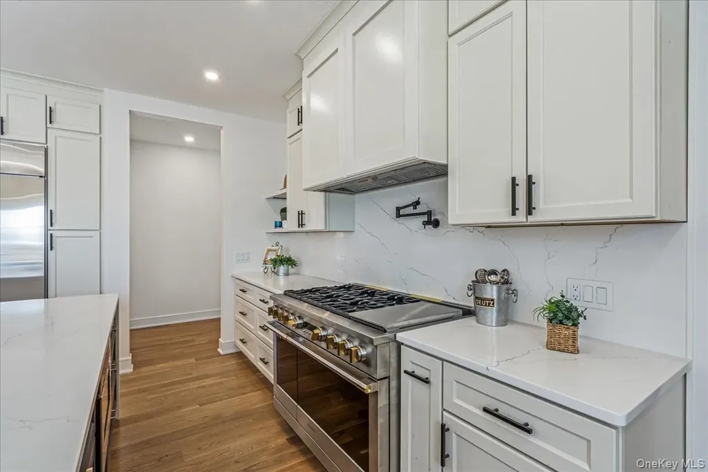172A Harvard Street Westbury NY 11590