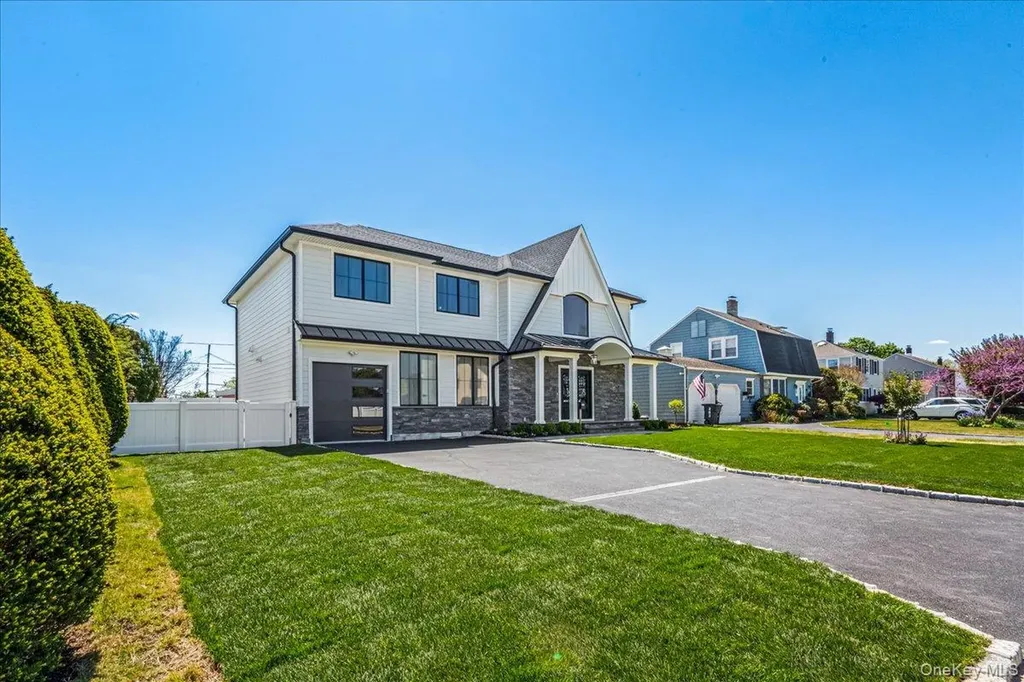 172A Harvard Street Westbury NY 11590