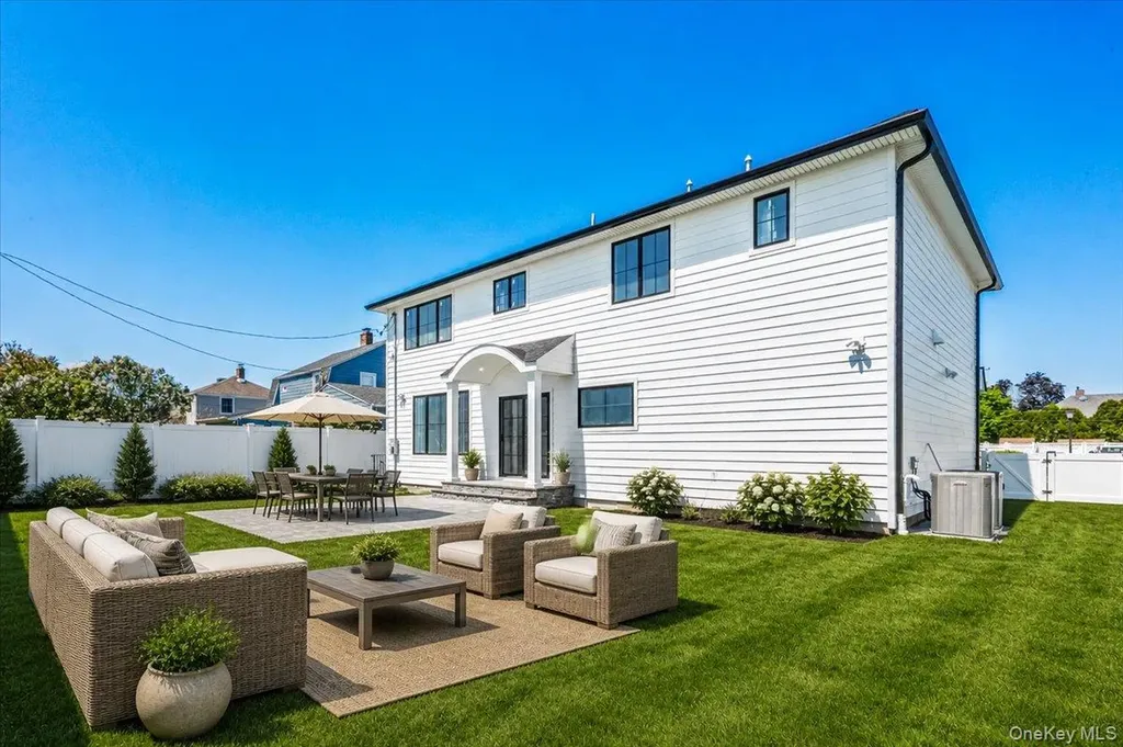 172A Harvard Street Westbury NY 11590