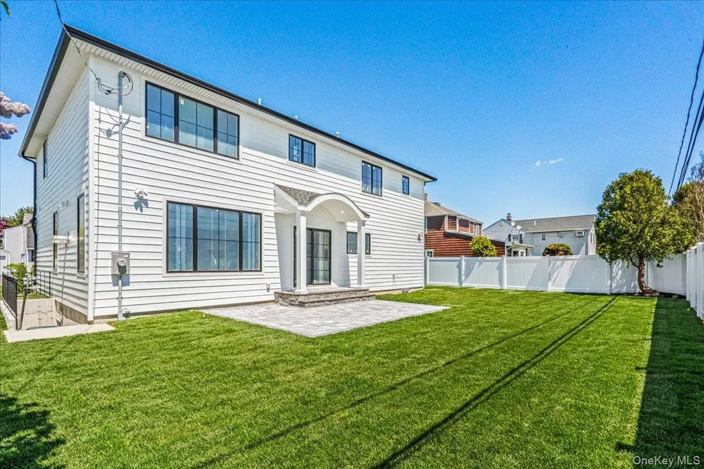 172A Harvard Street Westbury NY 11590