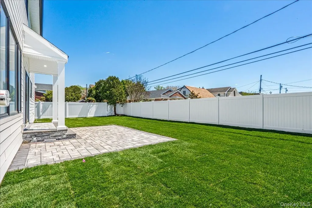 172A Harvard Street Westbury NY 11590