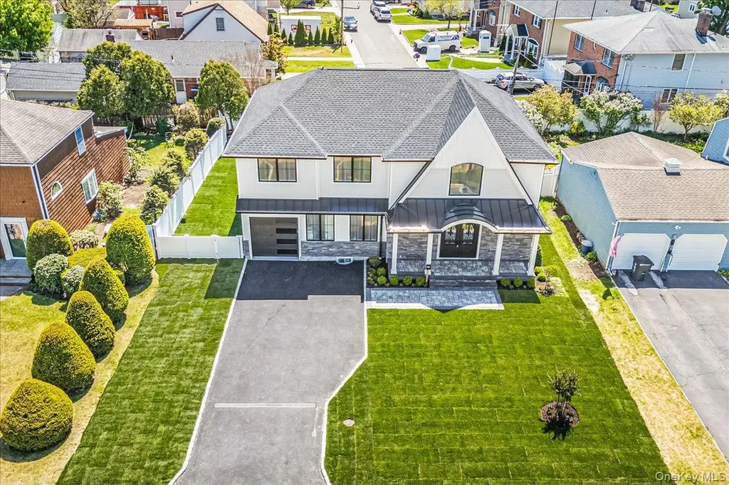 172A Harvard Street Westbury NY 11590