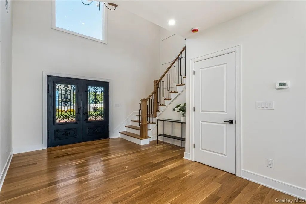 172A Harvard Street Westbury NY 11590