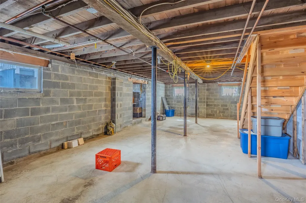 165 Gordon Place Freeport NY 11520