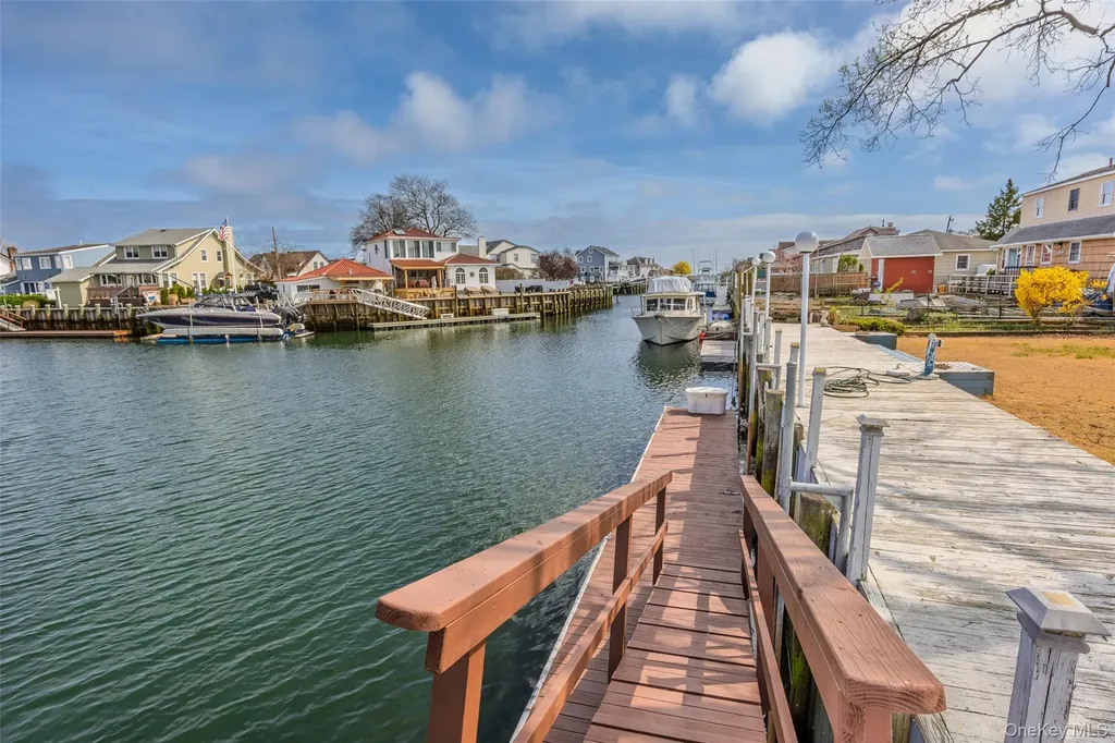 165 Gordon Place Freeport NY 11520