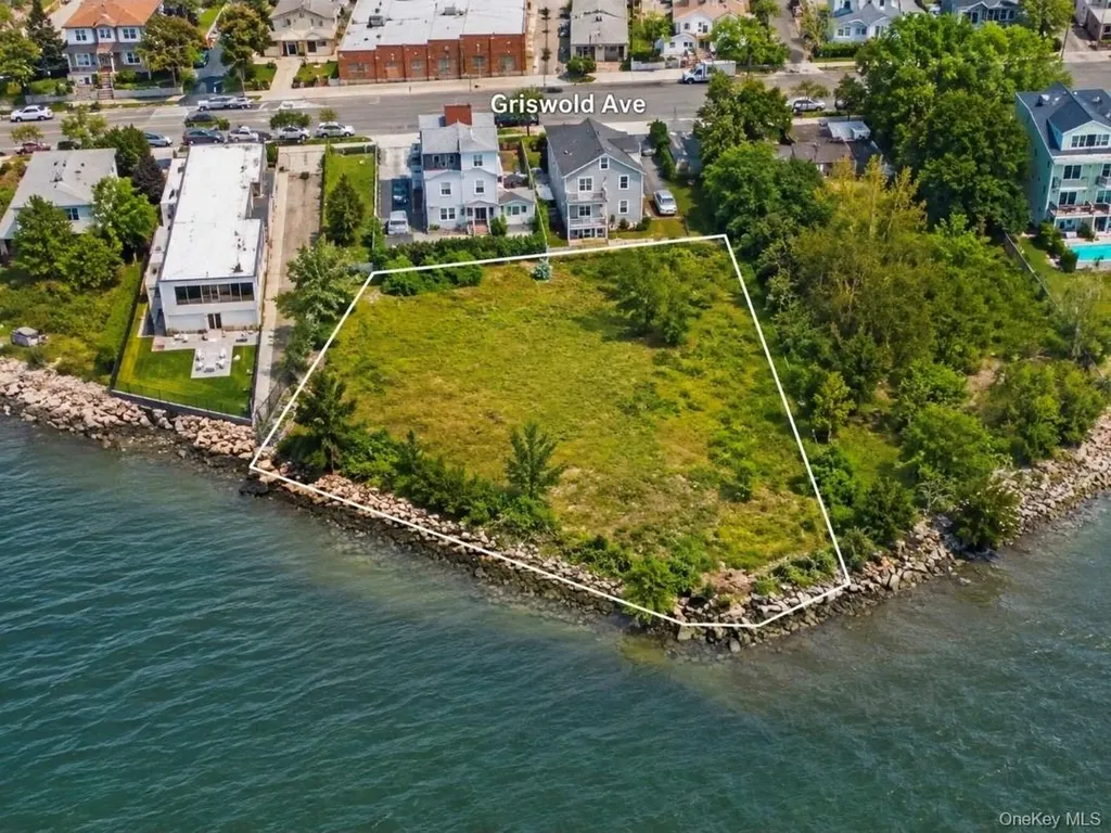 Bayshore Avenue Bronx NY 10460