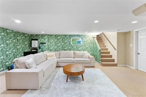 17 Euclid Avenue Ardsley NY 10502
