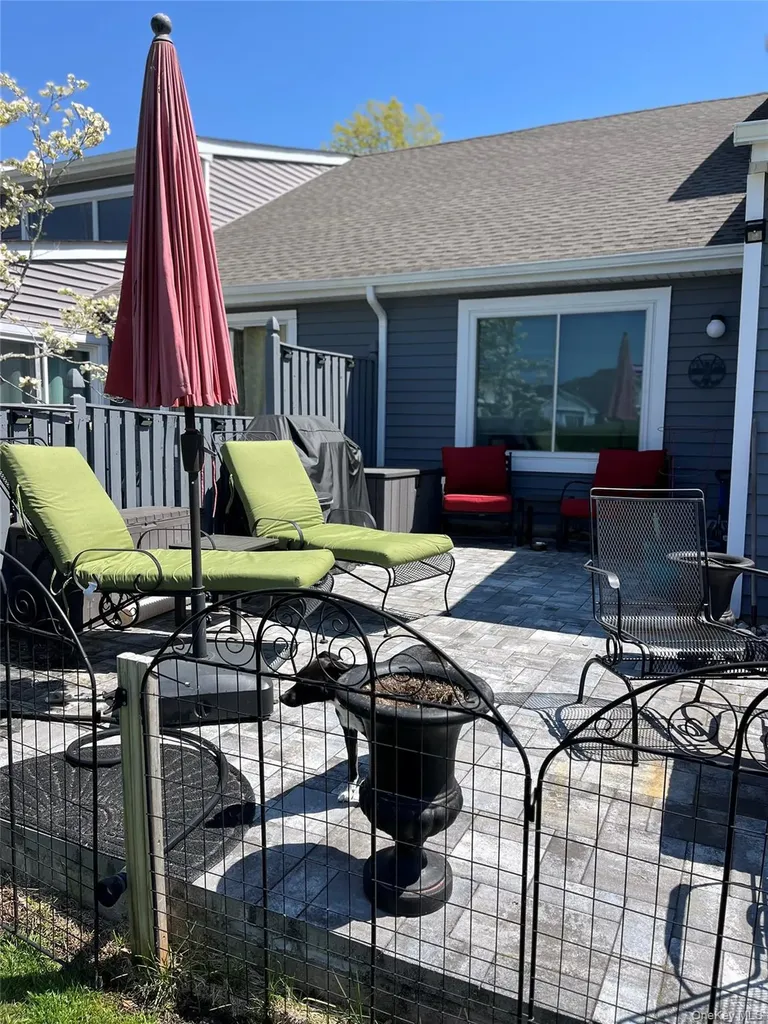 735 Spring Lake Drive Middle Island NY 11953