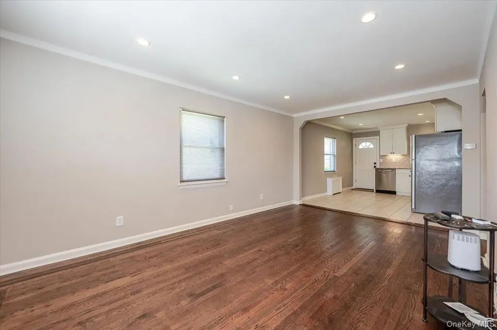 812 Swinton Avenue Bronx NY 10465