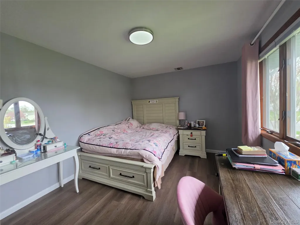 37 Jonquill Lane Kings Park NY 11754