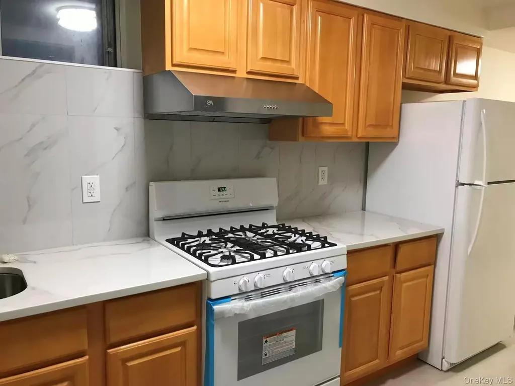 87-86 52nd Avenue Elmhurst NY 11373