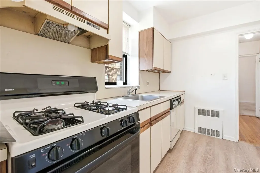 102-12 65th Avenue Forest Hills NY 11375