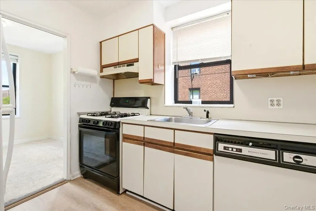 102-12 65th Avenue Forest Hills NY 11375