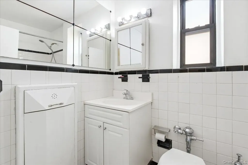 102-12 65th Avenue Forest Hills NY 11375