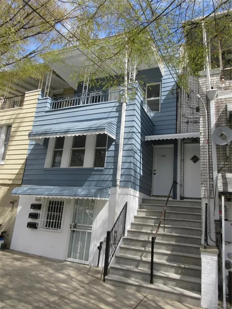 949 E 213th Street Bronx NY 10469